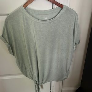 Gap tee shirt
